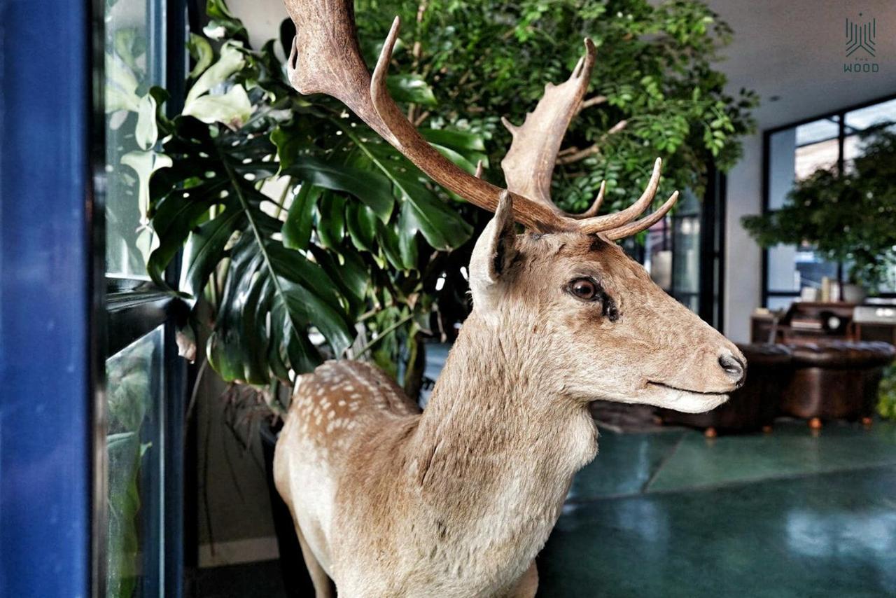 The Wood Hotel Surin Eksteriør billede