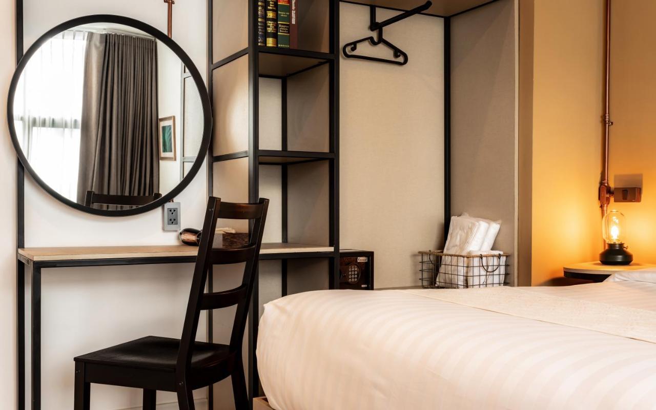 The Wood Hotel Surin Eksteriør billede